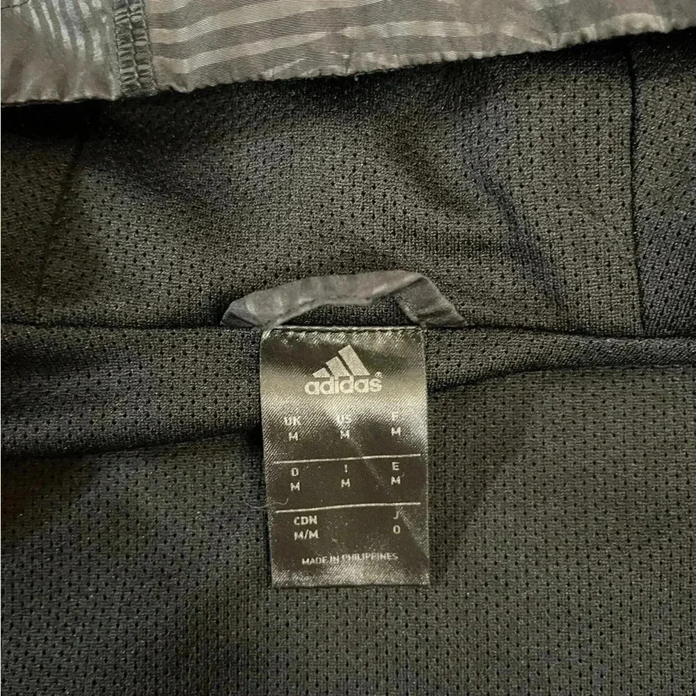 Adidas Striped Zebra Print Lined Windbreaker Jacket in Black Men’s Size Medium - Picture 7 of 13
